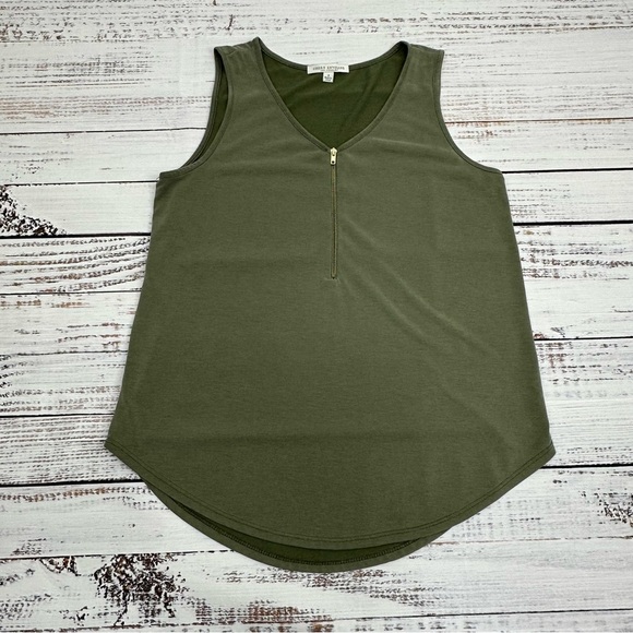 Green Envelope Women’s size Small Moss Green Zip Front Tank Top - Picture 7 of 9